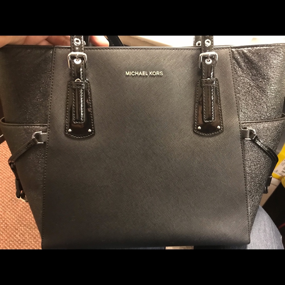 Michael Kors Voyager Black Leather Tote